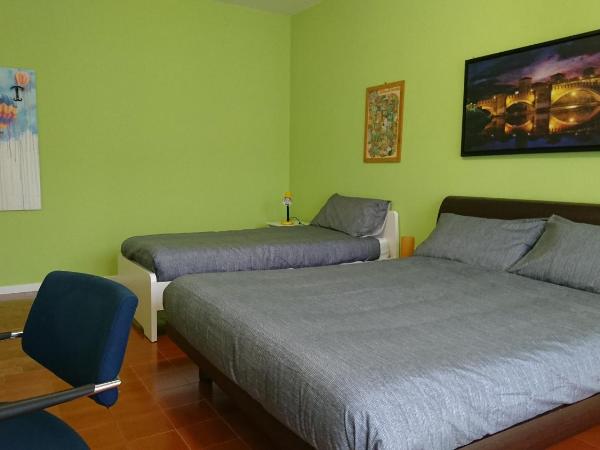 B&B La Moka Verona : photo 2 de la chambre chambre triple avec terrasse