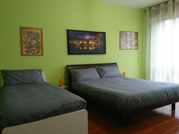 B&B La Moka Verona : photo 3 de la chambre chambre triple avec terrasse