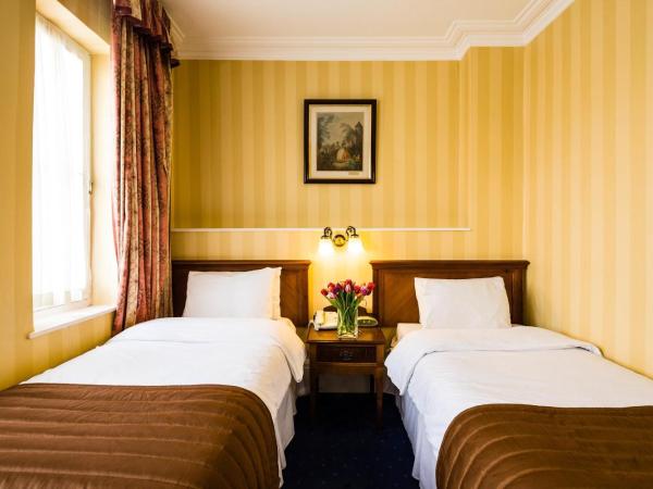Best Western Swiss Cottage Hotel : photo 4 de la chambre chambre lits jumeaux