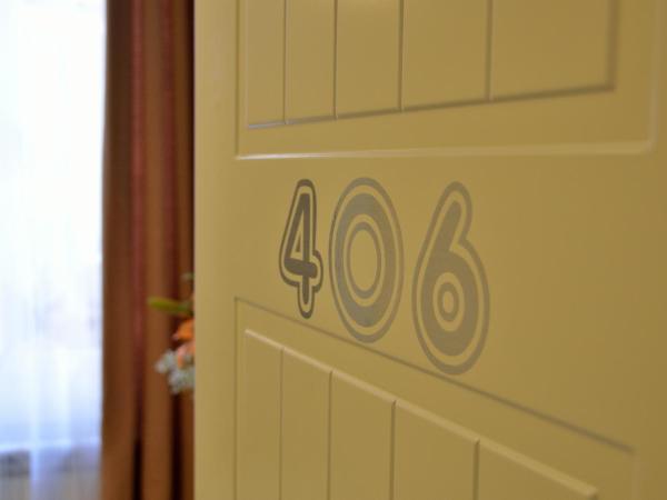 Far Home Plaza Mayor : photo 4 de la chambre chambre triple avec douche