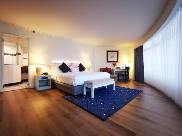 Grand China Bangkok : photo 3 de la chambre suite - vue sur rivière