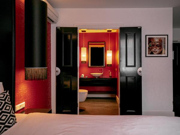 Le Theatre : photo 3 de la chambre chambre lit king-size deluxe