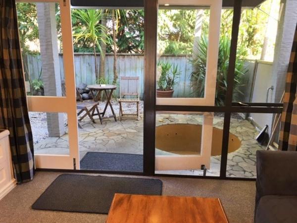 Baycrest Thermal Lodge : photo 6 de la chambre chambre familiale - vue sur jardin