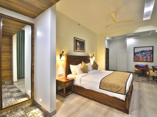 RUDRA VILAS - A Royal Heritage Hotel : photo 3 de la chambre suite lit queen-size