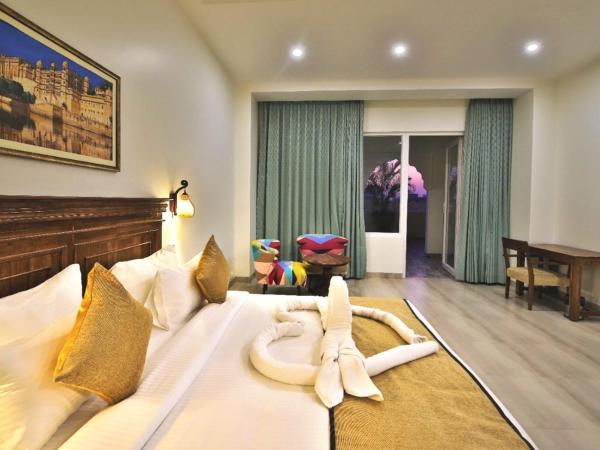 RUDRA VILAS - A Royal Heritage Hotel : photo 4 de la chambre chambre lit king-size supérieure