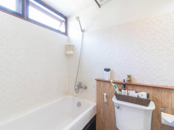 The Old City Wall Inn : photo 6 de la chambre chambre lit king-size deluxe