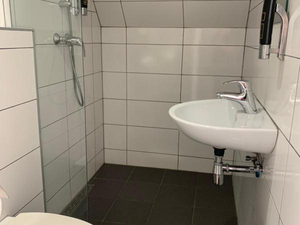 Hotel Sphinx : photo 4 de la chambre chambre simple avec salle de bains privative