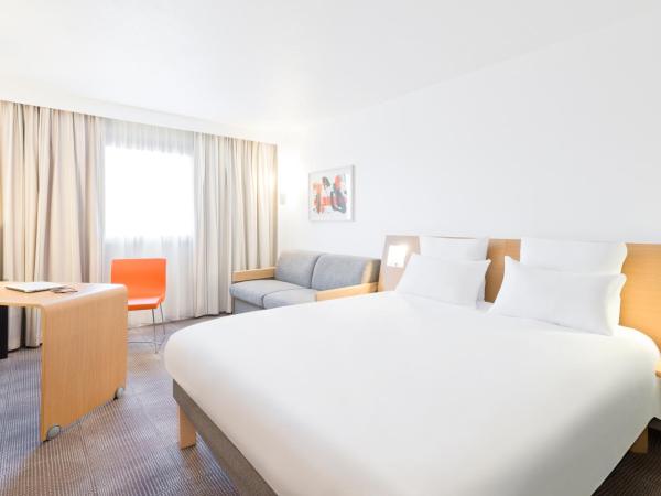 Novotel Grenoble Centre : photo 9 de la chambre chambre double classique avec canapé-lit
