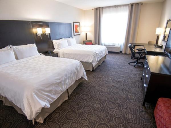 Holiday Inn Hotel & Suites Red Deer, an IHG Hotel : photo 2 de la chambre chambre standard avec 2 lits queen-size
