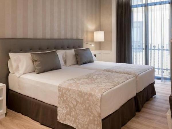 Catalonia Puerta del Sol : photo 1 de la chambre room #9057562