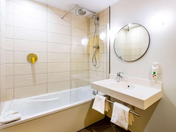 ibis Styles Paris Meteor Avenue d'Italie : photo 4 de la chambre chambre standard avec trois lits simples