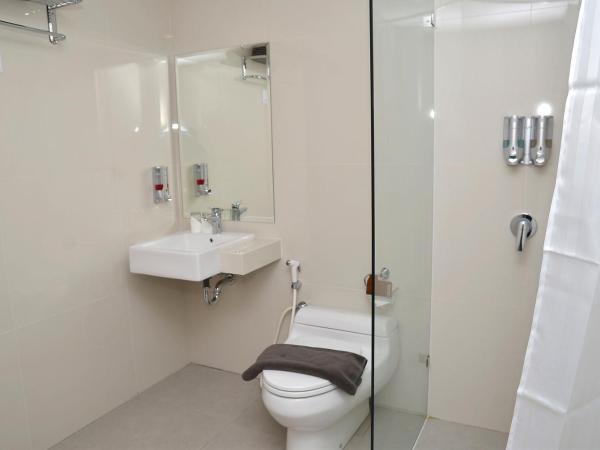 Choice City Hotel : photo 4 de la chambre chambre lit king-size supérieure