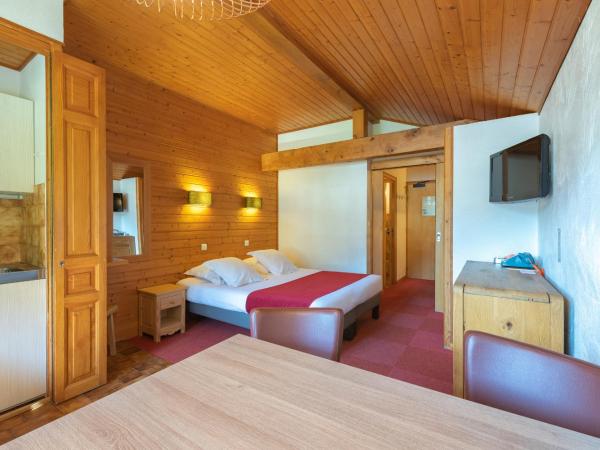 Hôtel Les Côtes, Résidence Loisirs et Chalets : photo 7 de la chambre chambre familiale (2 adultes et 2 enfants)