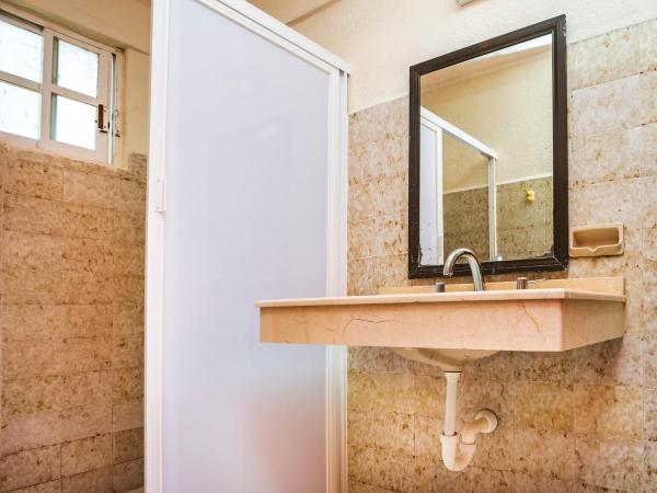 Hotel D Gomar : photo 2 de la chambre chambre standard 2 lits