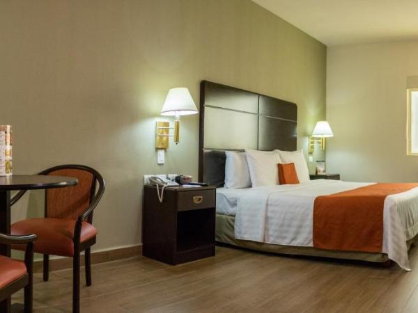 Hotel Plaza Calzada : photo 1 de la chambre chambre lit king-size supérieure
