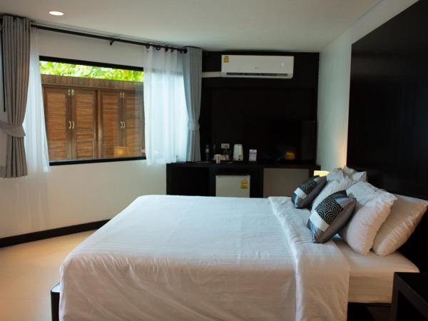 Klong Prao Resort - SHA Extra Plus : photo 2 de la chambre chambre lit king-size deluxe avec baignoire spa