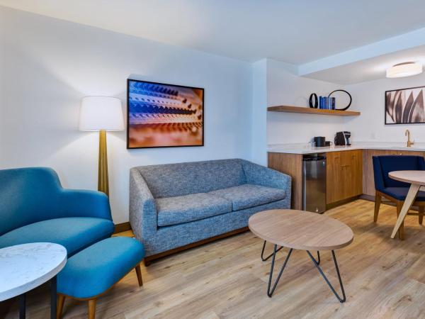 Hotel Indigo Detroit Downtown, an IHG Hotel : photo 4 de la chambre suite lit king-size – non-fumeurs
