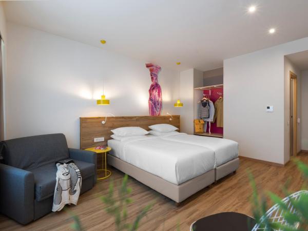 ibis Styles Athens Routes : photo 5 de la chambre chambre double ou lits jumeaux premium