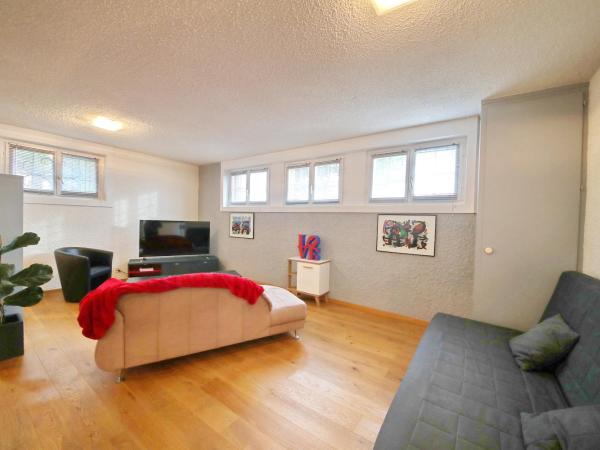 B&B Corseaux Beach & Riviera Beach : photo 7 de la chambre riviera beach | loft avec jardin - vue sur lac