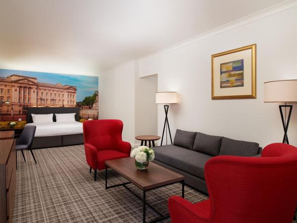 Millennium Hotel and Conference Centre Gloucester London : photo 2 de la chambre suite studio