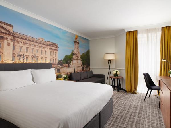 Millennium Hotel and Conference Centre Gloucester London : photo 1 de la chambre chambre lit king-size deluxe
