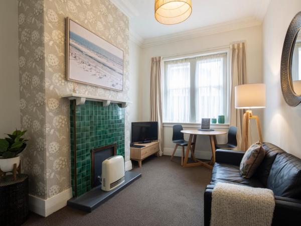 Majestic Mansions - Apartments at St Clair : photo 1 de la chambre appartement 2 chambres