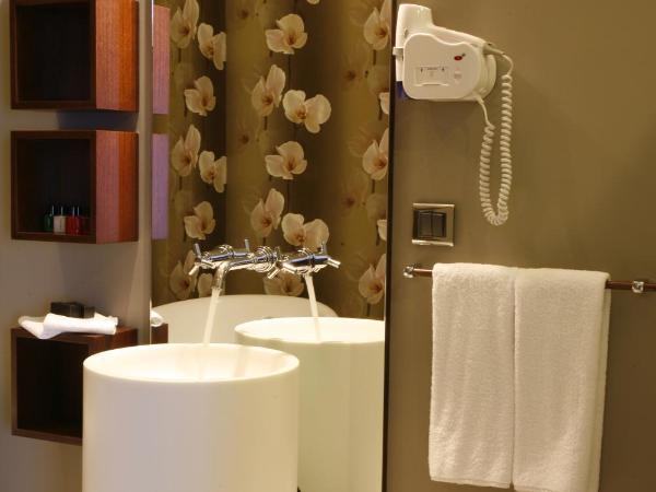 Hotel Samm Bistro Spa : photo 9 de la chambre chambre deluxe