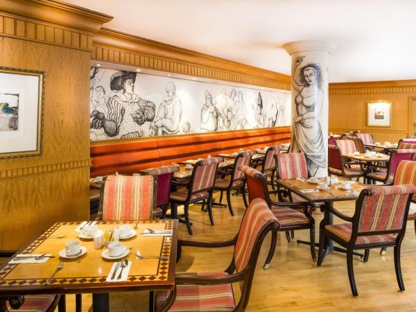 Millennium Hotel and Conference Centre Gloucester London : photo 6 de la chambre chambre double club