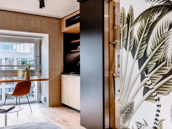 THE FLAG West M. : photo 2 de la chambre chambre double affaires