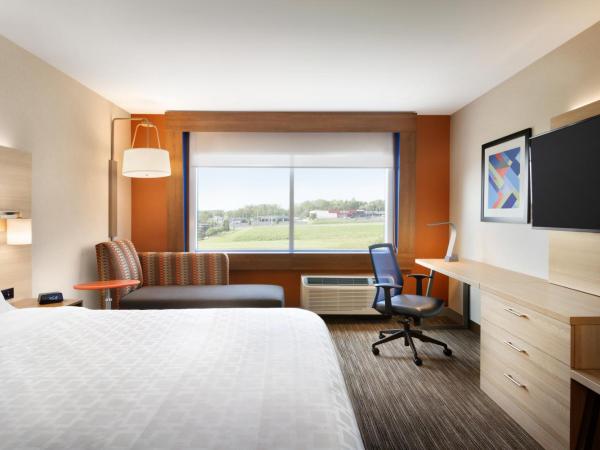 Holiday Inn Express & Suites - Columbus - Worthington, an IHG Hotel : photo 7 de la chambre suite lit king-size – non-fumeurs
