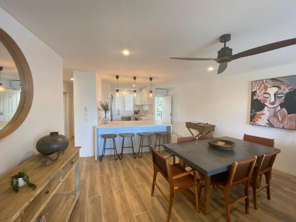 Bay Royal Apartments : photo 2 de la chambre superior two-bedroom apartment with sea view (apt 16)