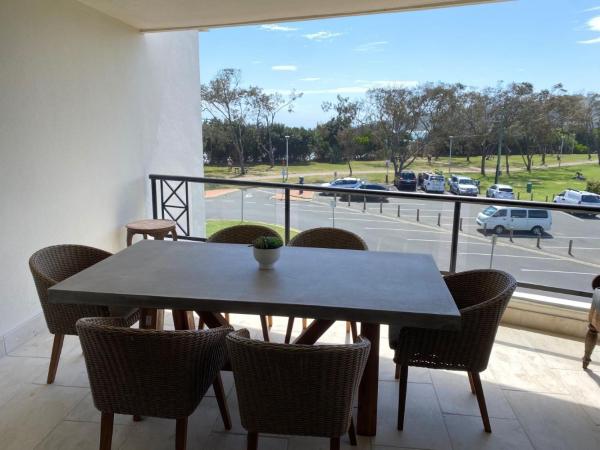 Bay Royal Apartments : photo 5 de la chambre superior two-bedroom apartment with sea view (apt 16)