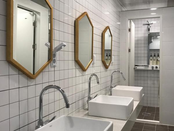 Seoulite Inn Myeongdong Formerly - Step Inn Myeongdong 2 : photo 1 de la chambre lit dans dortoir pour femmes de 4 lits