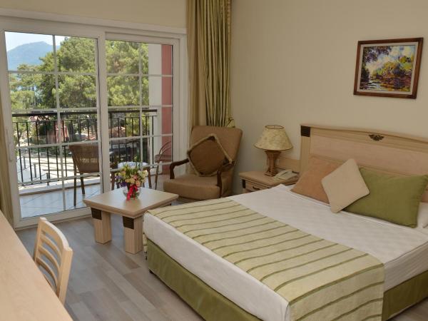 Grand Yazici Club Turban Termal : photo 8 de la chambre chambre familiale (4 adultes)