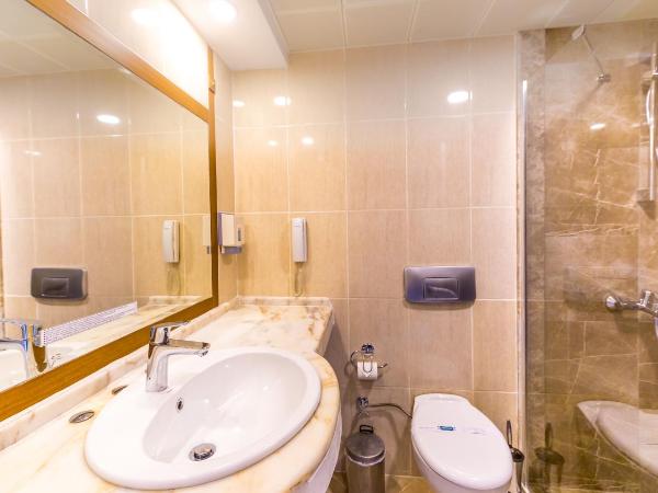 Grand Yazıcı Club Marmaris Palace : photo 1 de la chambre chambre familiale roh (4 adultes)