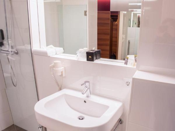 Hotel Schwarzer Bär : photo 7 de la chambre petite chambre simple