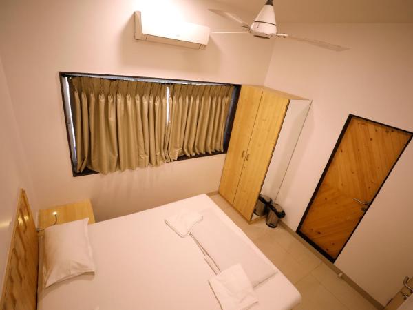 Nap Manor Hostels : photo 4 de la chambre chambre double deluxe avec douche