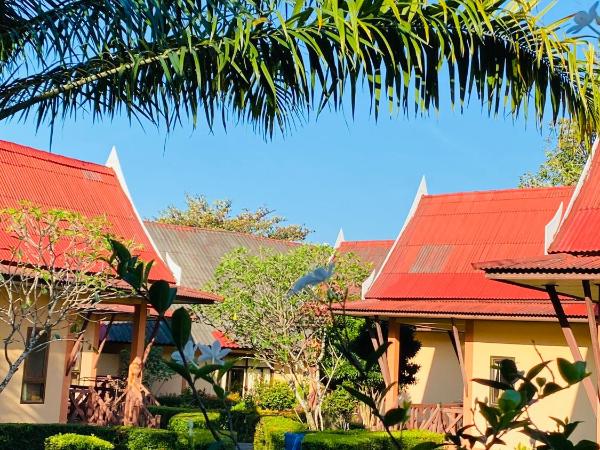 Kaibae Hut Resort : photo 9 de la chambre bungalow familial - vue sur jardin