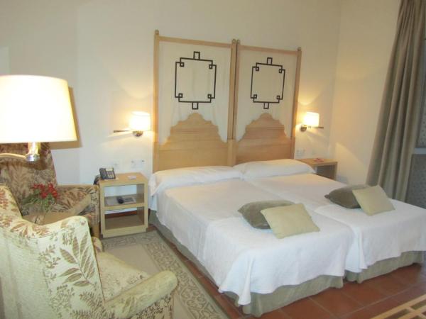 Parador de Granada : photo 3 de la chambre chambre double supérieure
