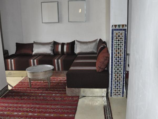 Dar 7 Louyat : photo 3 de la chambre suite supérieure rafia (4 adultes)