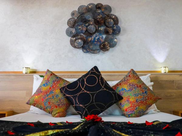 Mabrouk Hotel and Suites- Adult only : photo 10 de la chambre suite deluxe - vue sur mer