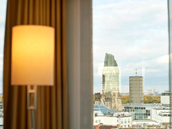 Dorint Kurfürstendamm Berlin : photo 6 de la chambre chambre lit king-size standard