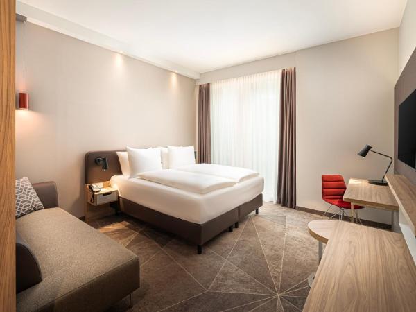 Holiday Inn - Mannheim City - Hauptbahnhof, an IHG Hotel : photo 1 de la chambre chambre standard lit queen-size