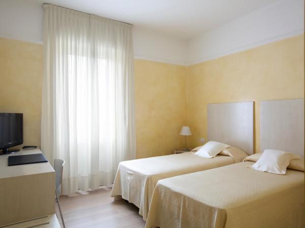 Hotel Colombia : photo 3 de la chambre chambre lits jumeaux