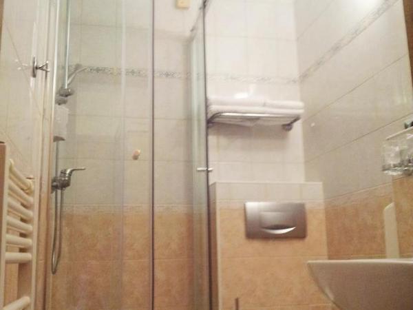 Hotel Galerija : photo 7 de la chambre chambre double