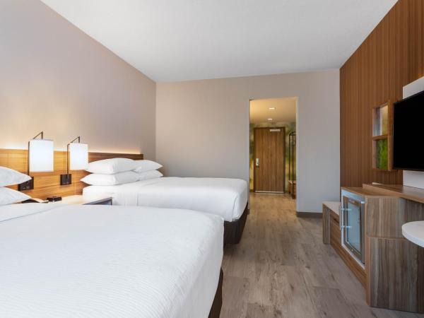 Wyndham Garden Orlando Universal / I Drive : photo 4 de la chambre chambre avec 2 lits queen-size (pas de taxe de séjour)