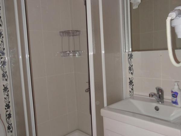 Tulip Guesthouse : photo 3 de la chambre chambre triple standard