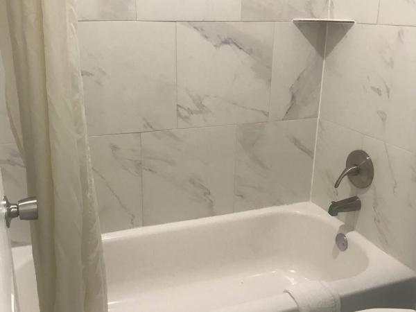 RED CROWN INN : photo 5 de la chambre chambre lit king-size