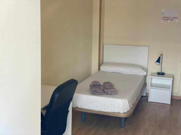 Residencia 12 OCTUBRE : photo 9 de la chambre chambre simple