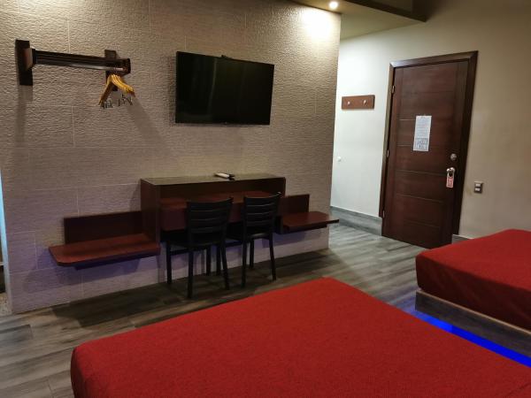 Hotel Plaza Arteaga : photo 3 de la chambre chambre double